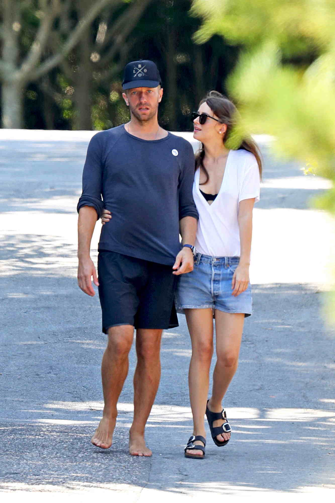 DakotaJohnsonChrisMartinBeachDates_28529.jpg DakotaJohnsonChrisMartinBeachDates_28529.jpg