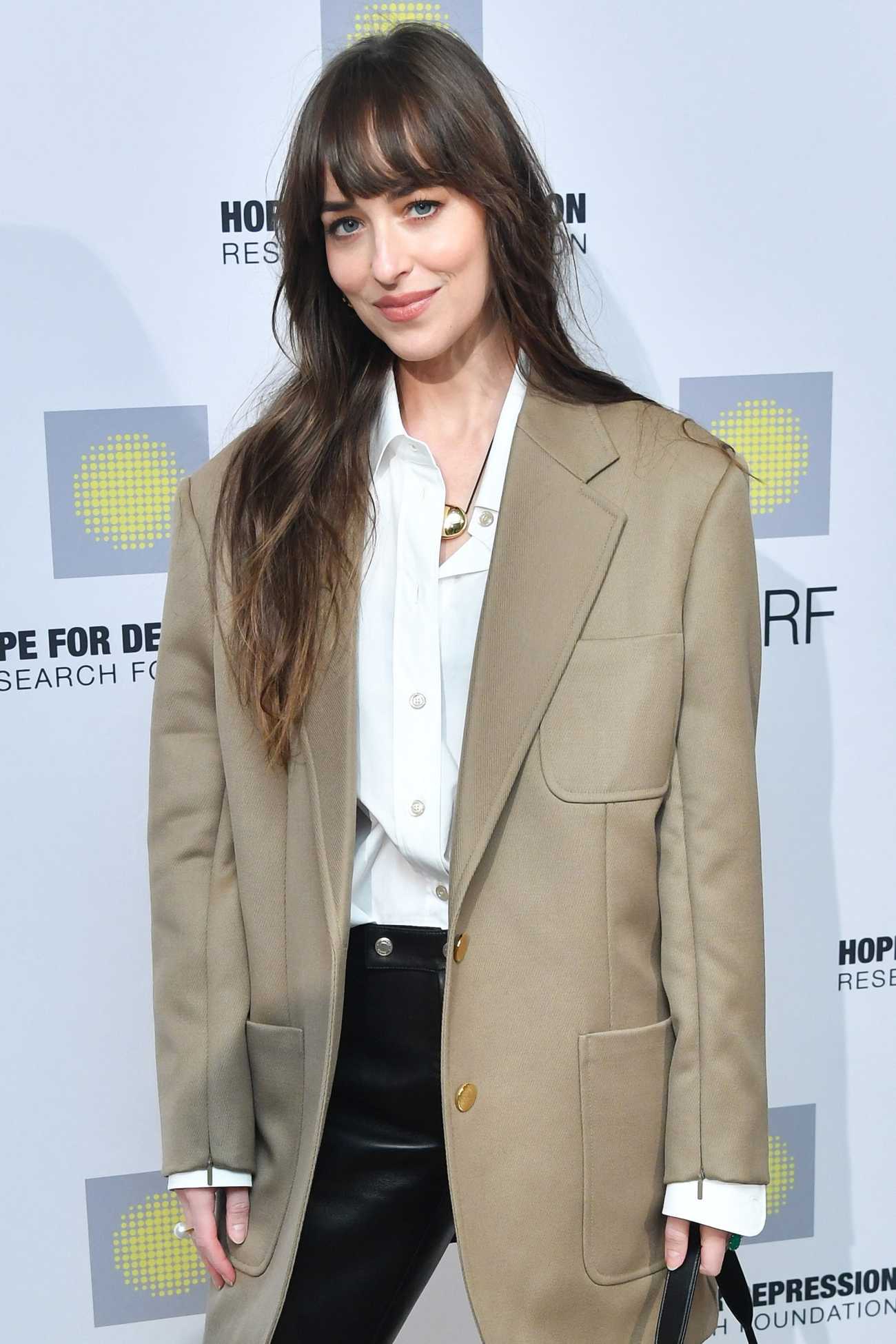Dakota_Johnson_-_17th_Annual_HOPE_Luncheon_Seminar_in_New_York_1114202314.jpg Dakota_Johnson_-_17th_Annual_HOPE_Luncheon_Seminar_in_New_York_1114202314.jpg