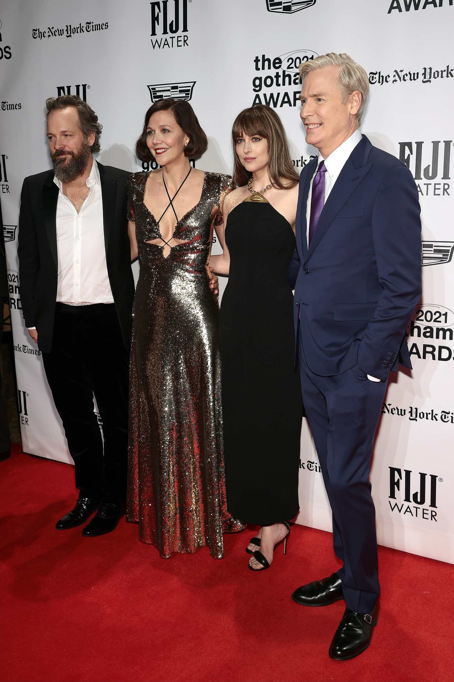 Dakota_Johnson_-_2021_Gotham_Awards34.jpg