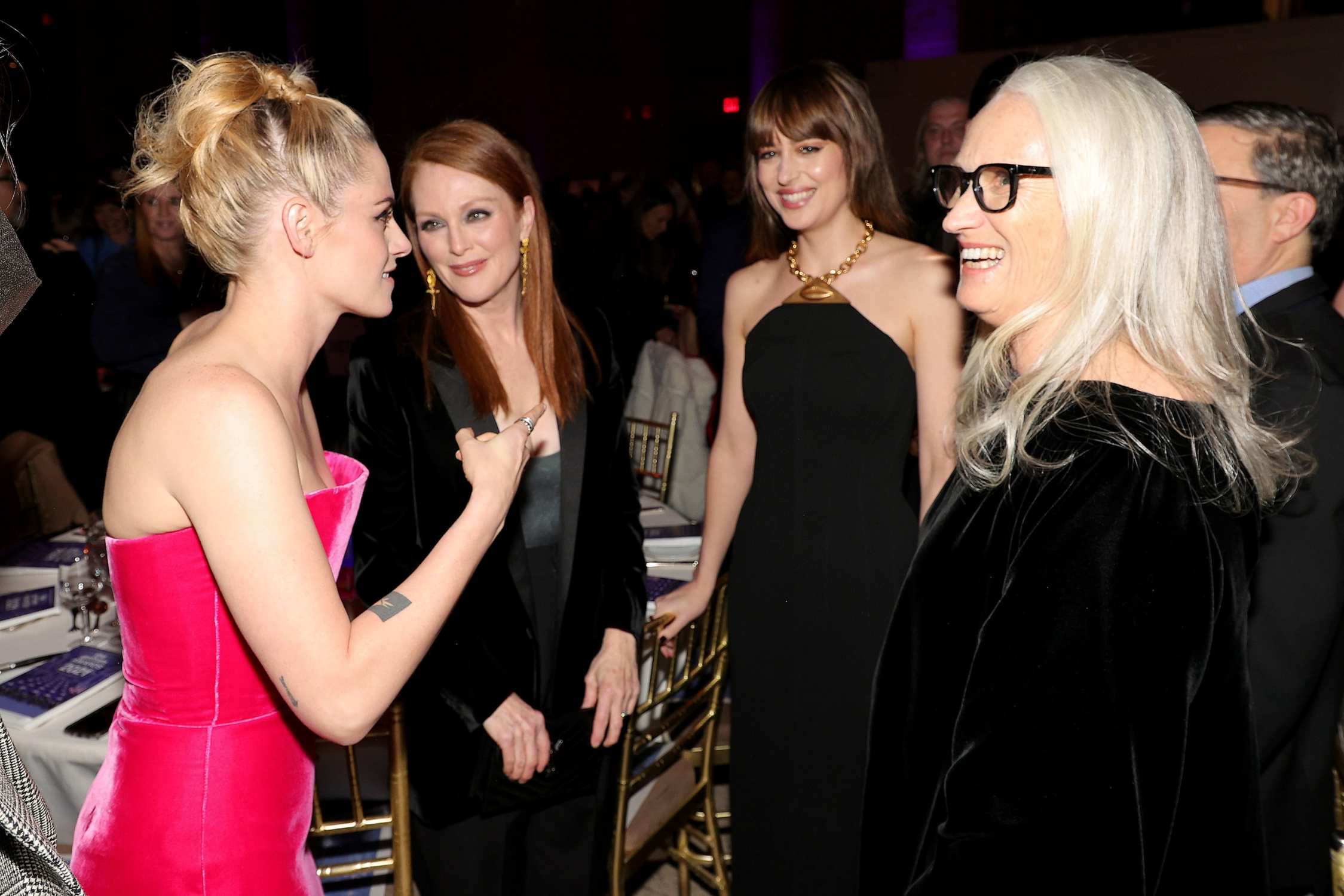 Dakota_Johnson_-_2021_Gotham_Awards35.jpg