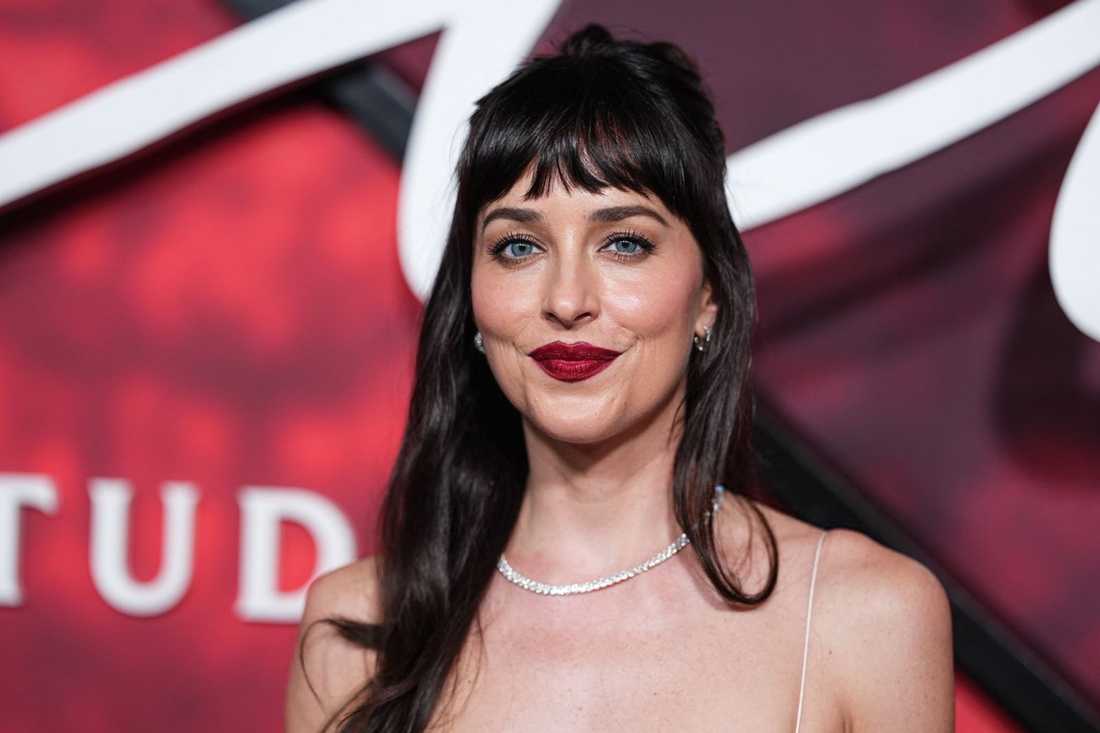 Dakota_Johnson_-_2522Verity2522_New_York_Premiere_09_29_202600008.jpg Dakota_Johnson_-_2522Verity2522_New_York_Premiere_09_29_202600008.jpg