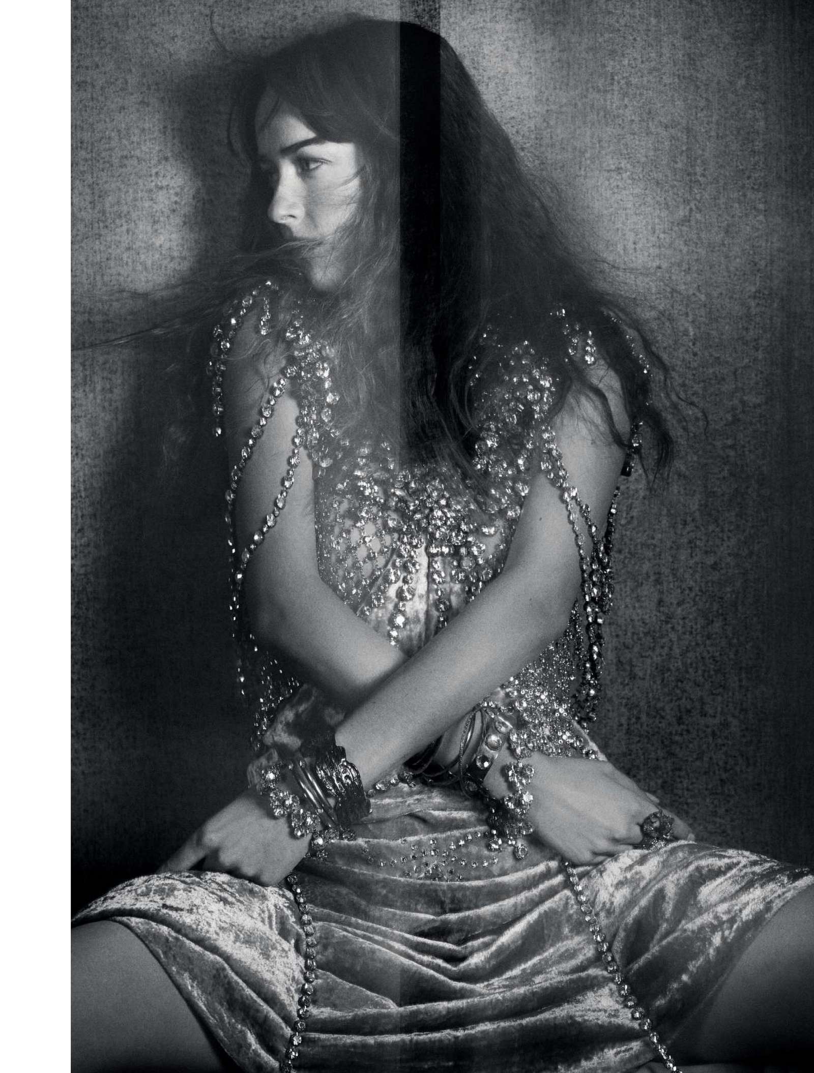 Dakota_Johnson_-_AnOther_Magazine_FallWinter_2018.jpg Dakota_Johnson_-_AnOther_Magazine_FallWinter_2018.jpg
