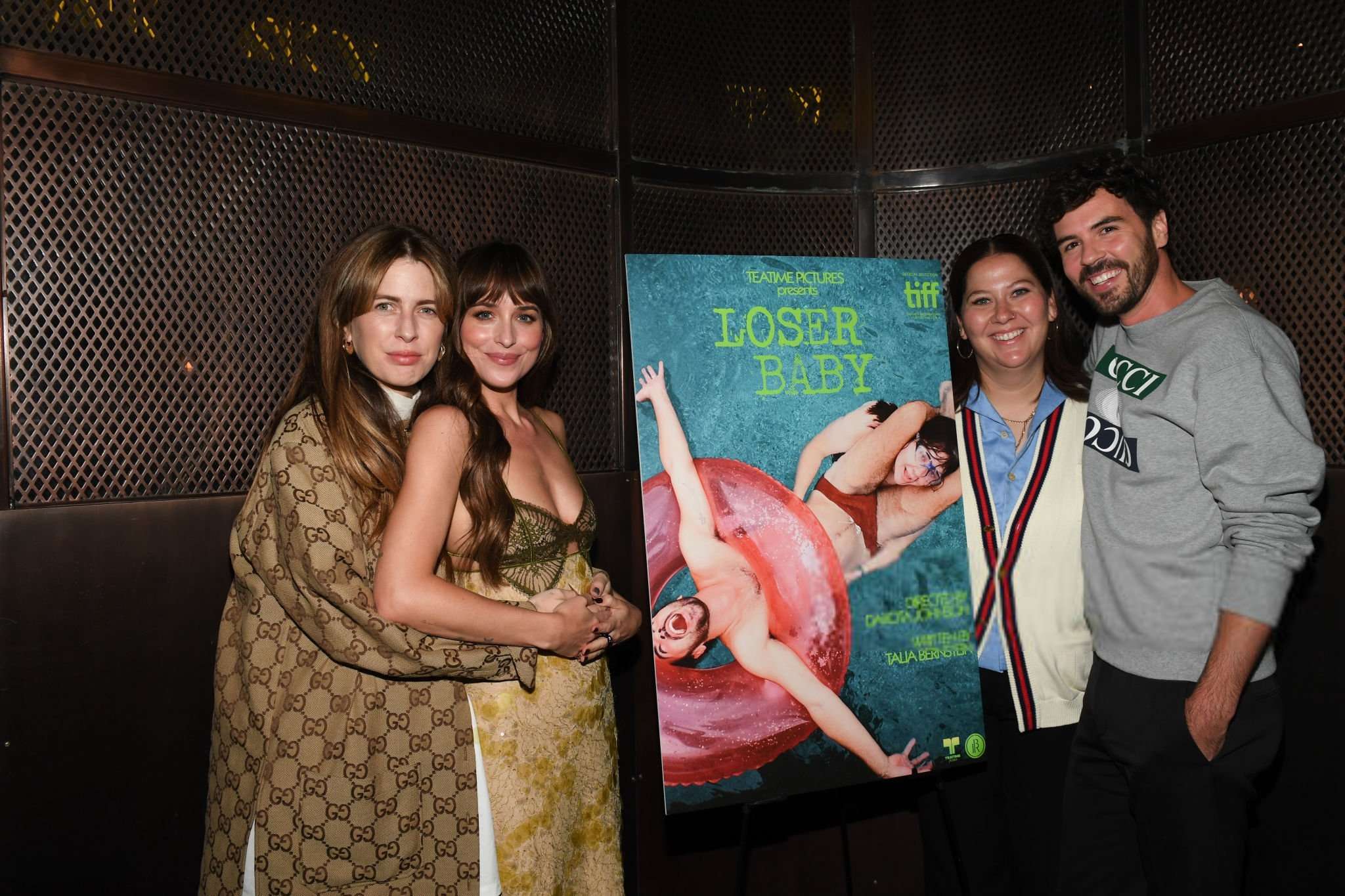 Dakota_Johnson_-_Dakota_Johnson___TeaTime_Pictures2C_Loser_Baby_dance_party_in_Toronto2C_September_7_2024_17.jpg Dakota_Johnson_-_Dakota_Johnson___TeaTime_Pictures2C_Loser_Baby_dance_party_in_Toronto2C_September_7_2024_17.jpg