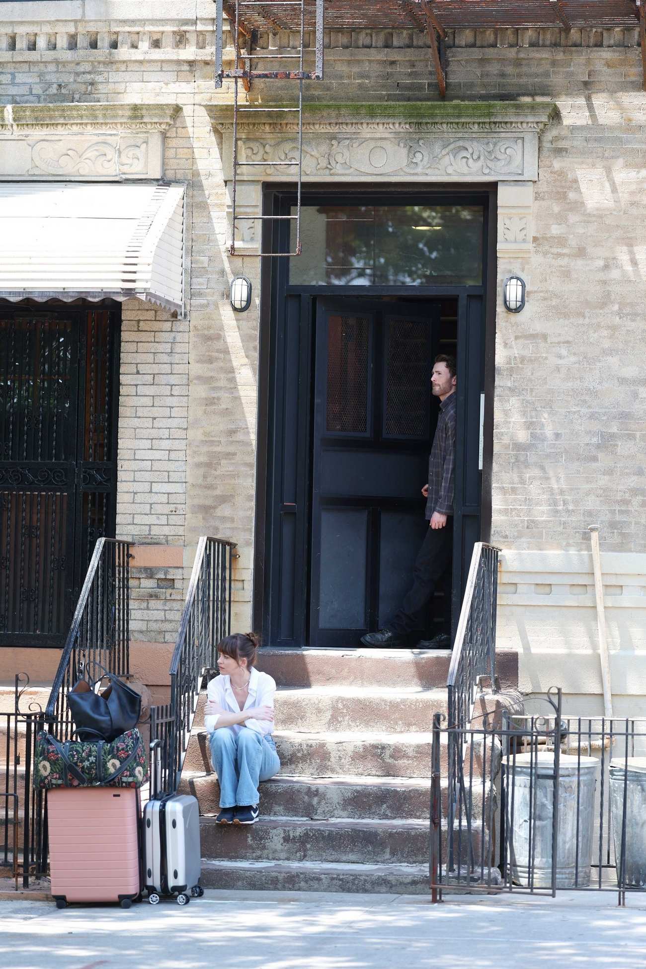 Dakota_Johnson_-_Filming__Materialists__in_New_York_June_52C_2024_29.jpg Dakota_Johnson_-_Filming__Materialists__in_New_York_June_52C_2024_29.jpg