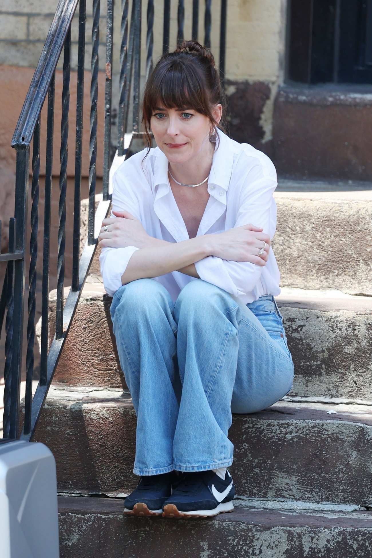 Dakota_Johnson_-_Filming__Materialists__in_New_York_June_52C_2024_32.jpg Dakota_Johnson_-_Filming__Materialists__in_New_York_June_52C_2024_32.jpg