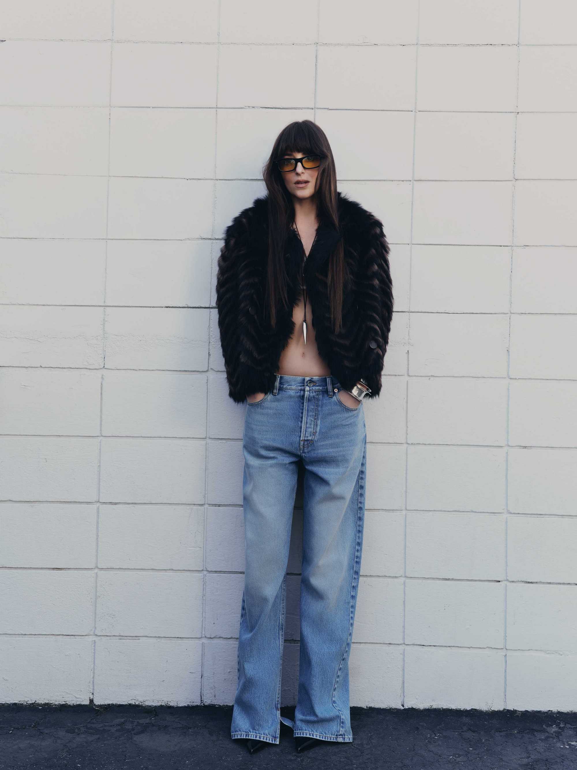 Dakota_Johnson_-_Flaunt_Magazine_June_2025_14.jpg Dakota_Johnson_-_Flaunt_Magazine_June_2025_14.jpg