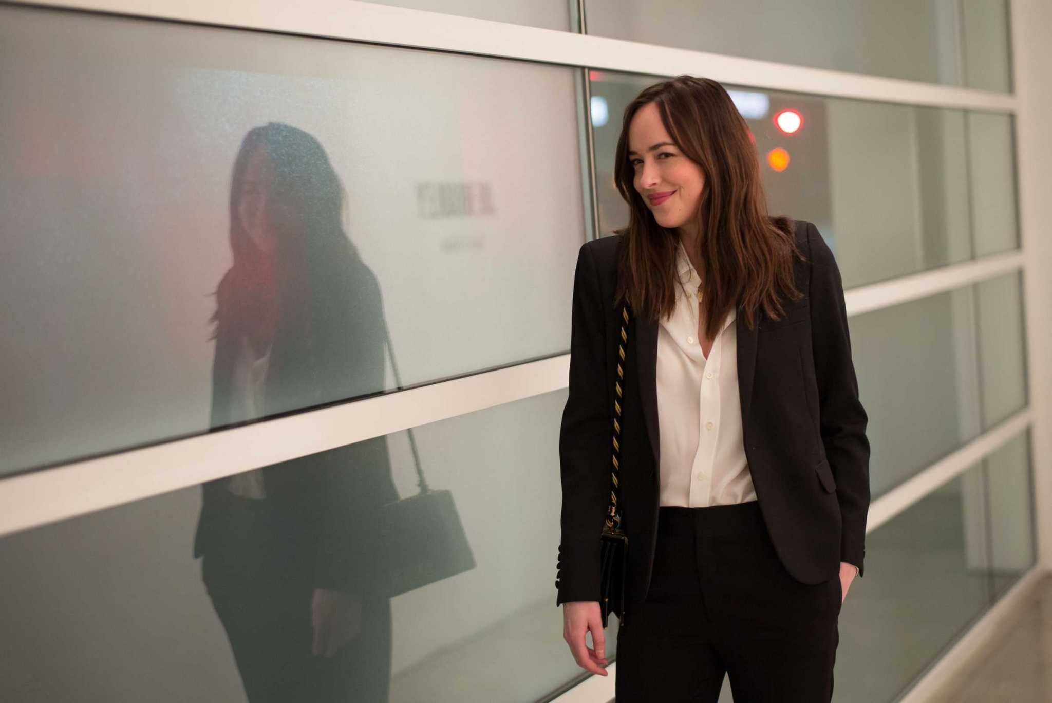 Dakota_Johnson_-_Gagosian_Gallery_opening2C_Los_Angeles_on_February_23-04.jpg Dakota_Johnson_-_Gagosian_Gallery_opening2C_Los_Angeles_on_February_23-04.jpg