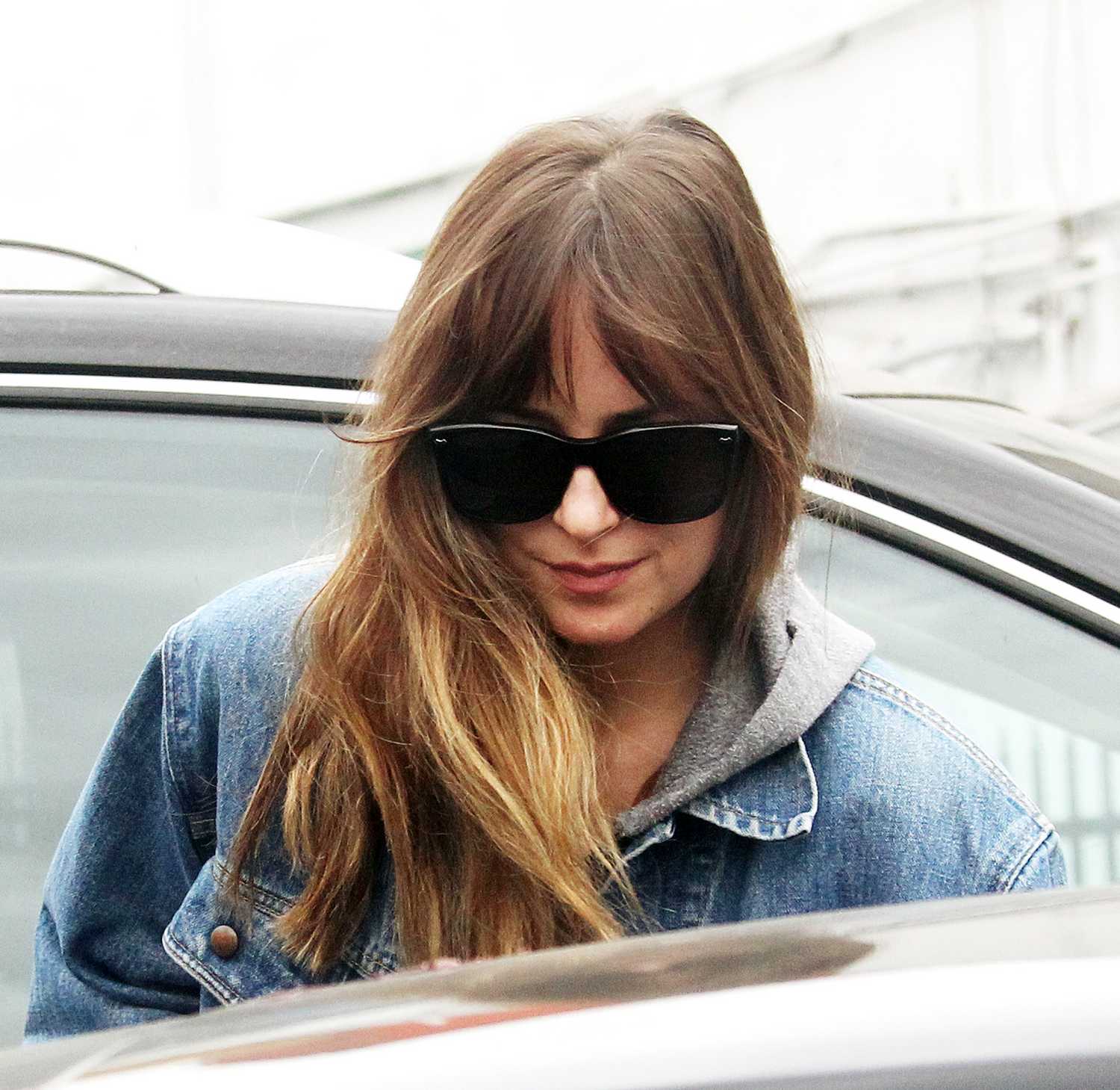 Dakota_Johnson_-_In_West_Hollywood2C_CA_on_January_3-03.jpg Dakota_Johnson_-_In_West_Hollywood2C_CA_on_January_3-03.jpg