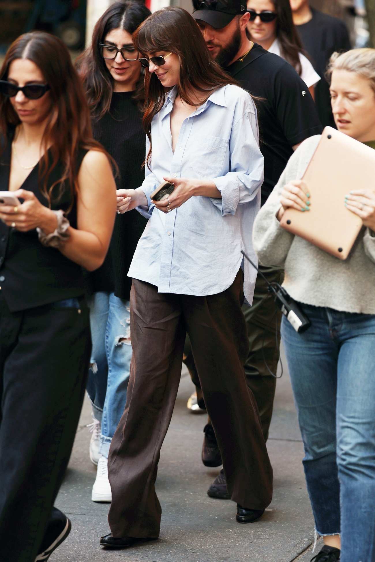 Dakota_Johnson_-_Leaves_the_set_of___Materialists___in_New_York_05202024_02.jpg