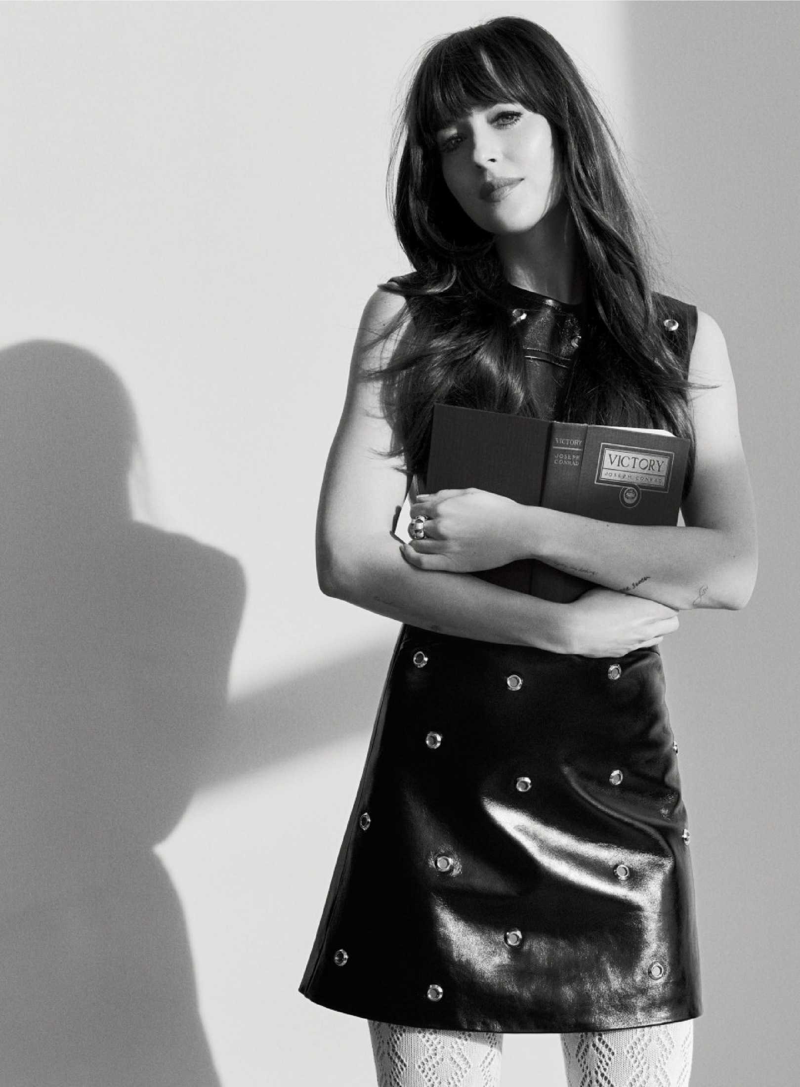 Dakota_Johnson_-_Marie_Claire_by_Steven_Pan_Summer_2020-07~0.jpg