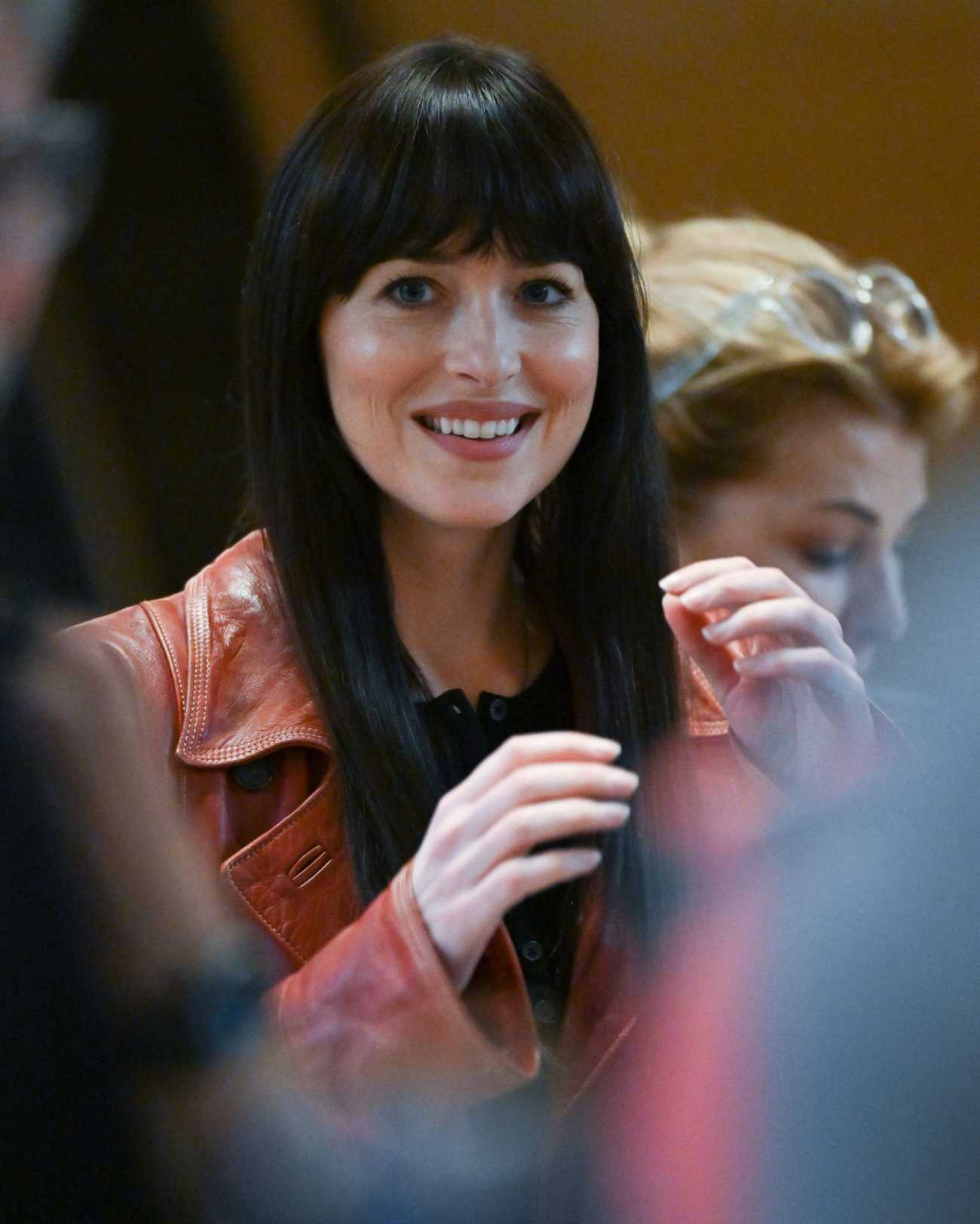 Dakota_Johnson_-_On_the_set_of__Madame_Web__in_Boston_1011202245.jpg Dakota_Johnson_-_On_the_set_of__Madame_Web__in_Boston_1011202245.jpg