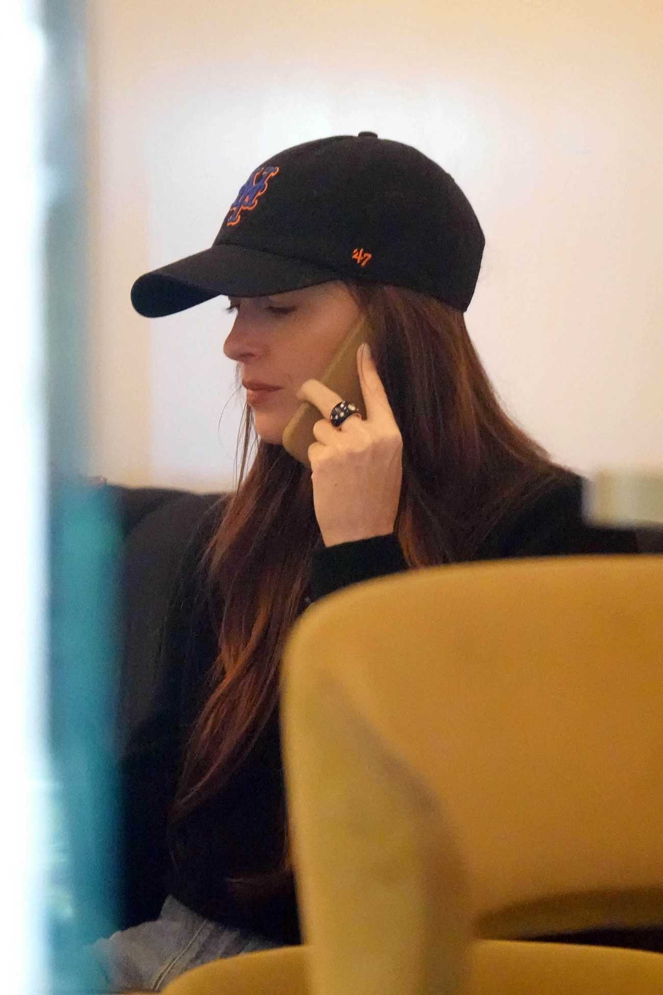 Dakota_Johnson_-_Out_in_Rome_03222024_07.jpg Dakota_Johnson_-_Out_in_Rome_03222024_07.jpg