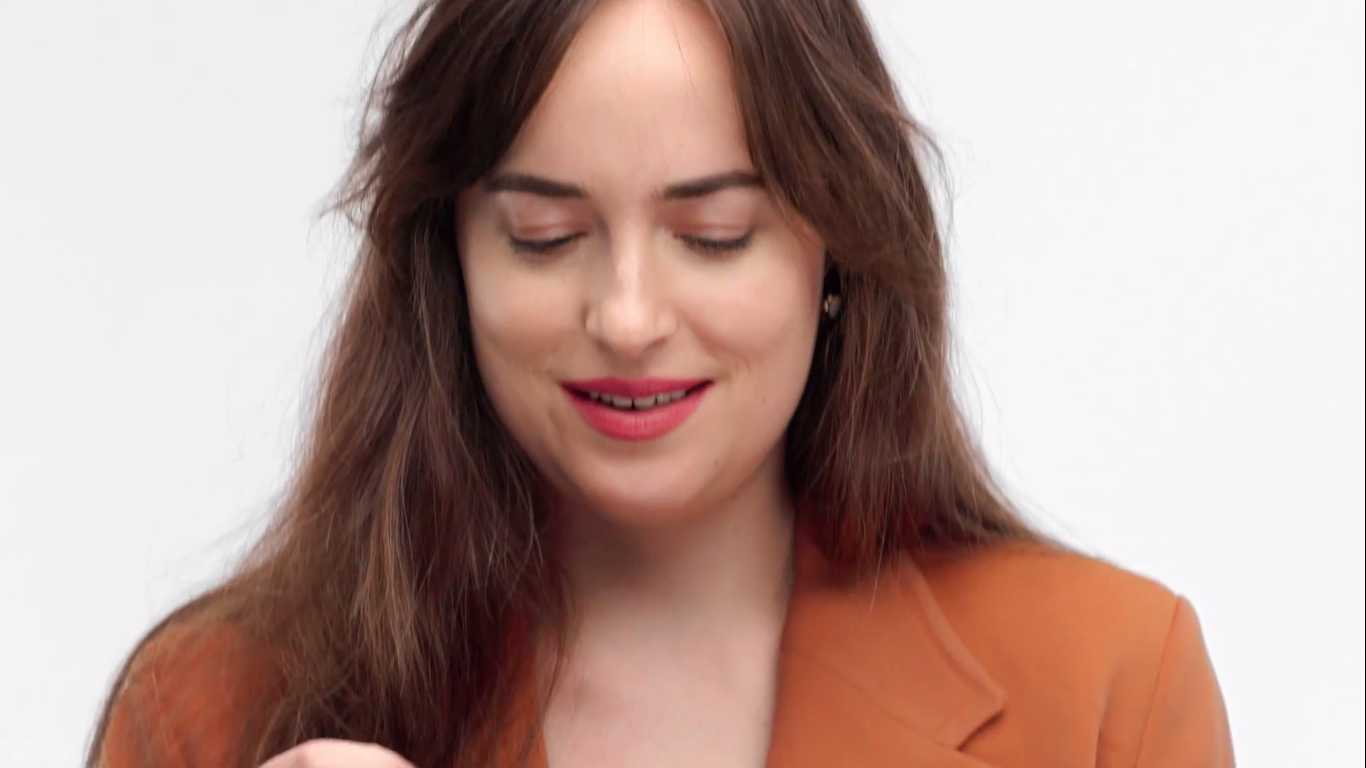 Dakota_Johnson_-_Screen_Captures_-_Allure_Photoshoot_2018-15.jpg