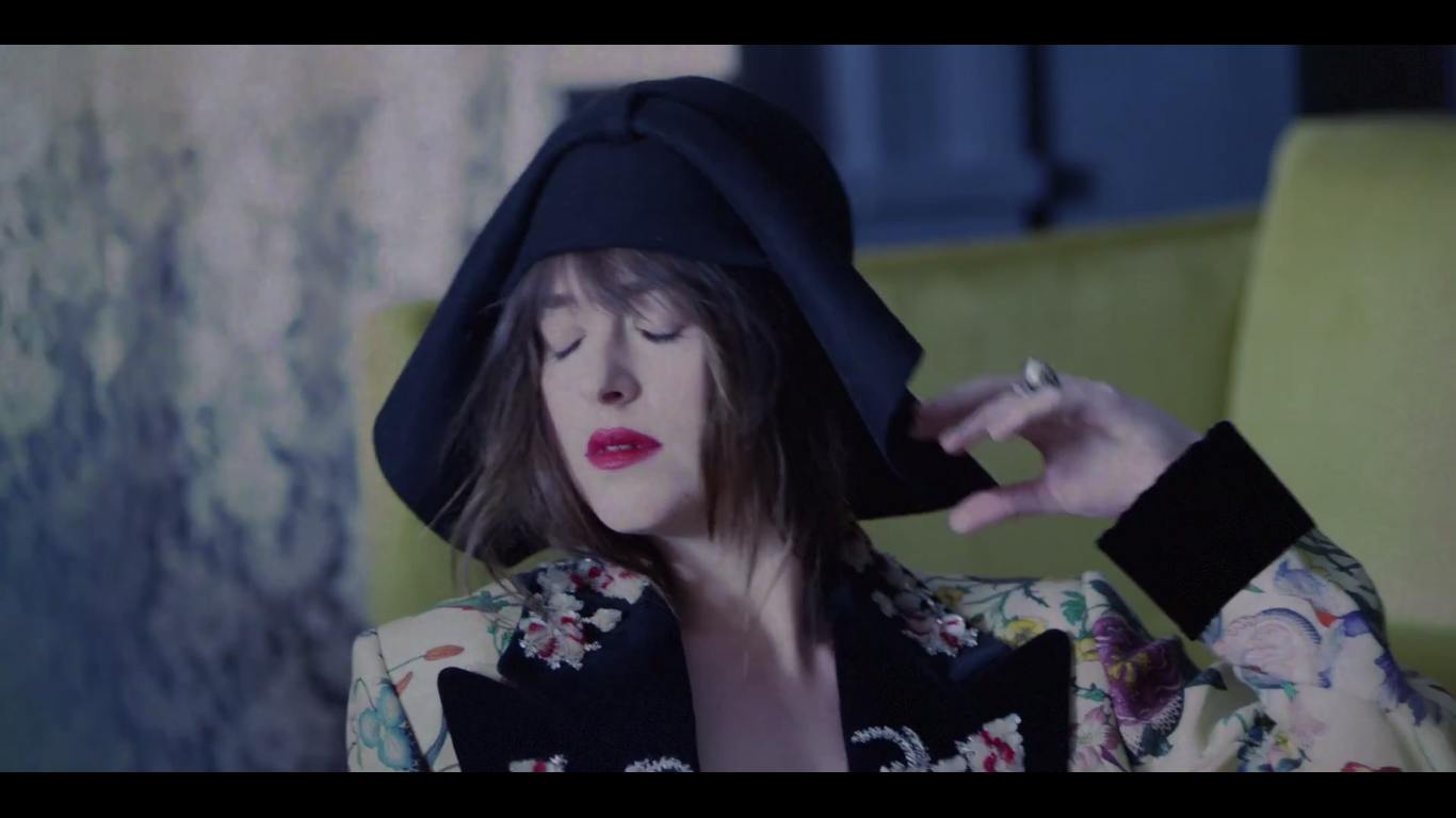Dakota_Johnson_-_Screen_Captures_-_Vogue_Spain_2017-19.jpg