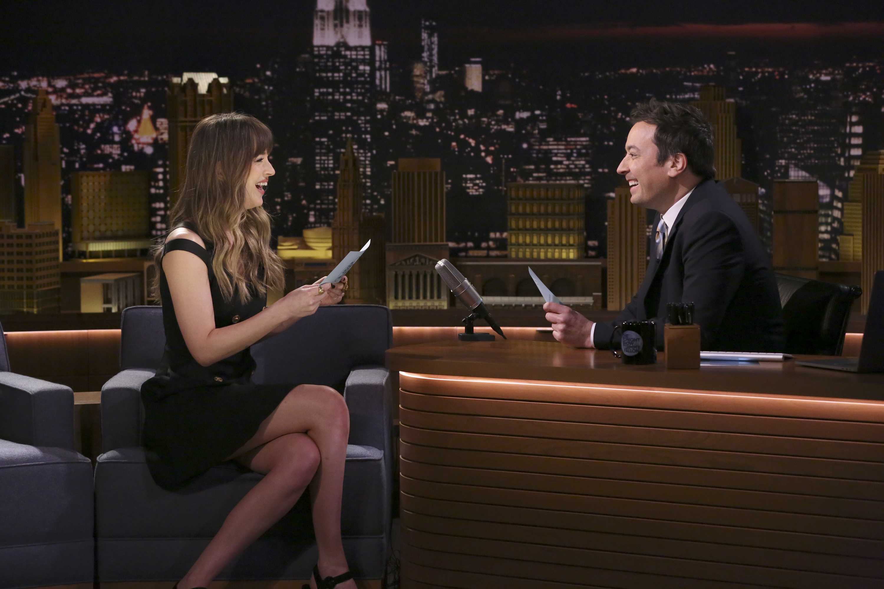 Dakota_Johnson_-_The_Tonight_Show_Starring_Jimmy_Fallon_on_January_292C_2018-04.jpg Dakota_Johnson_-_The_Tonight_Show_Starring_Jimmy_Fallon_on_January_292C_2018-04.jpg
