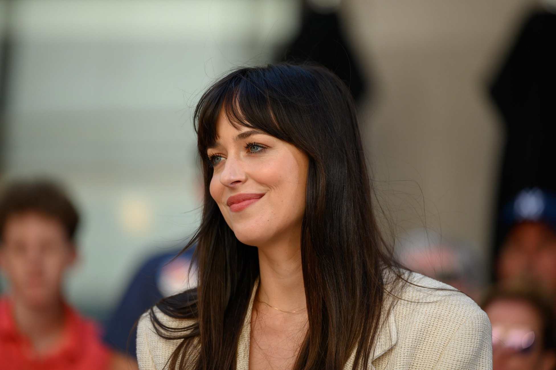 Dakota_Johnson_-_Today_Show_June_14_202202.jpg