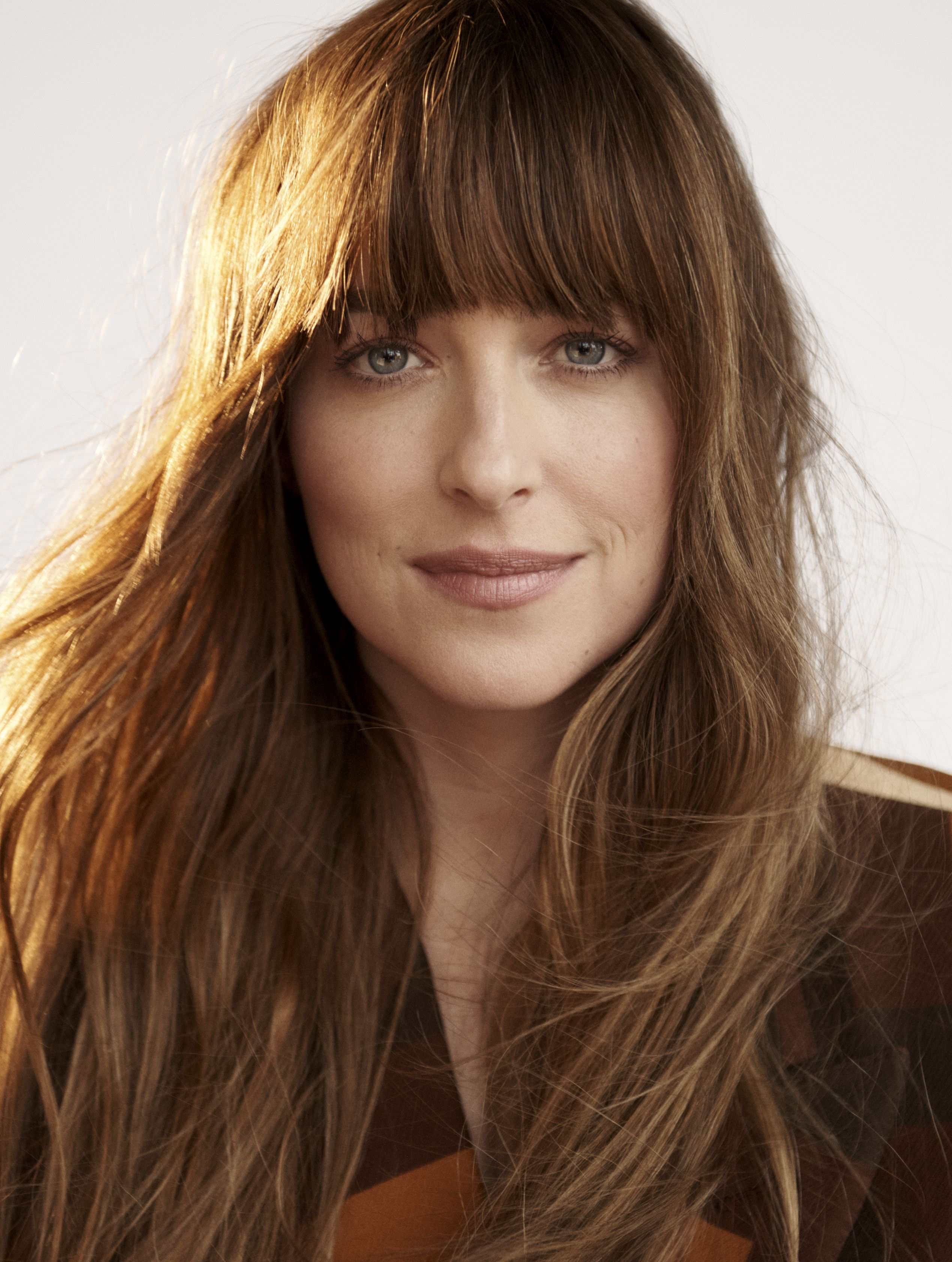 Dakota_Johnson_-_UK_Elle_February_202204.jpg Dakota_Johnson_-_UK_Elle_February_202204.jpg
