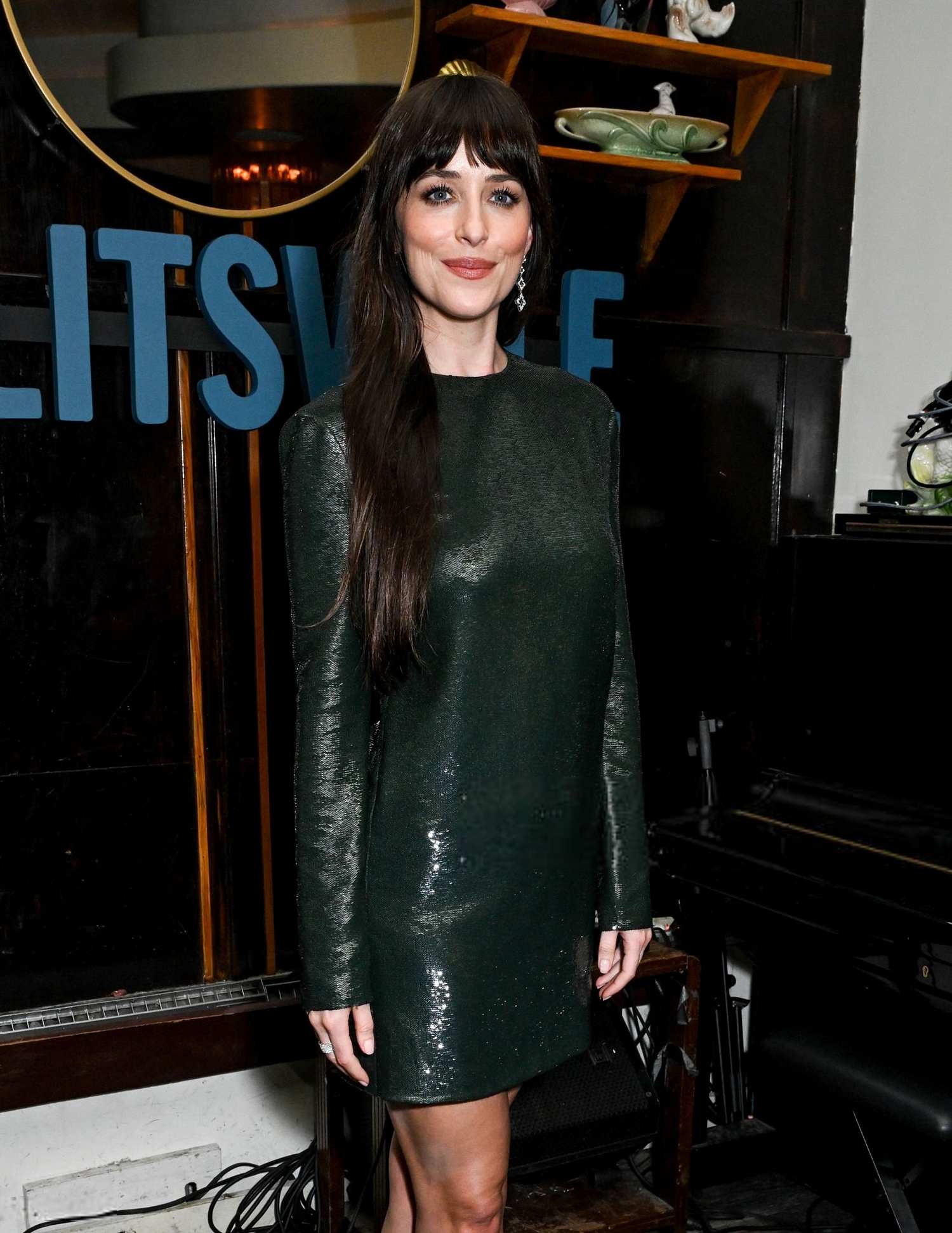 Dakota_Johnson_-_attends_Splitsville_L_A__Premiere_Party_at_Delilah2C_Los_Angeles_CA_-_August_192C_2025_02.jpg Dakota_Johnson_-_attends_Splitsville_L_A__Premiere_Party_at_Delilah2C_Los_Angeles_CA_-_August_192C_2025_02.jpg