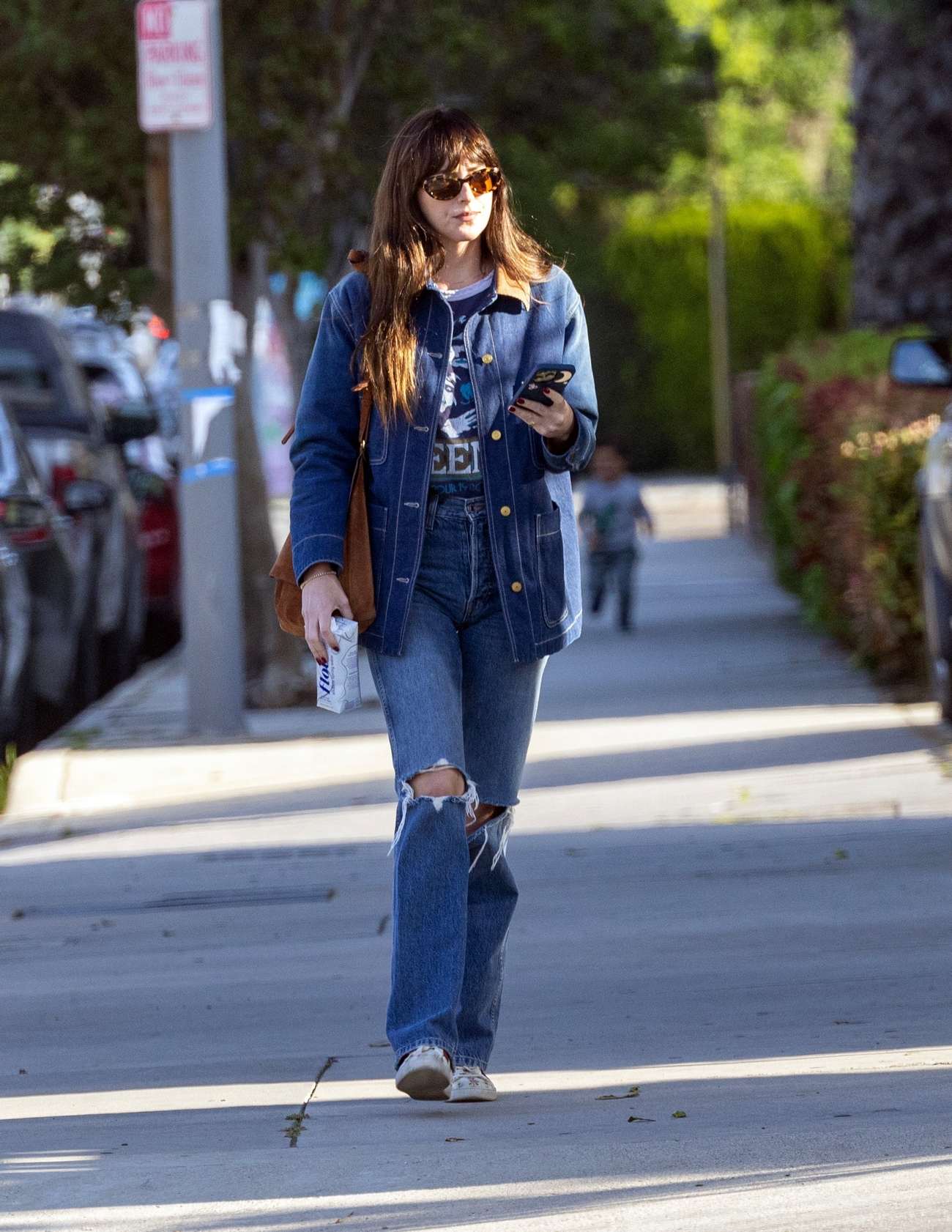 Dakota_Johnson_-_is_seen_out_and_about_running_errands_in_Los_Angeles2C_California__0513202304.jpg Dakota_Johnson_-_is_seen_out_and_about_running_errands_in_Los_Angeles2C_California__0513202304.jpg