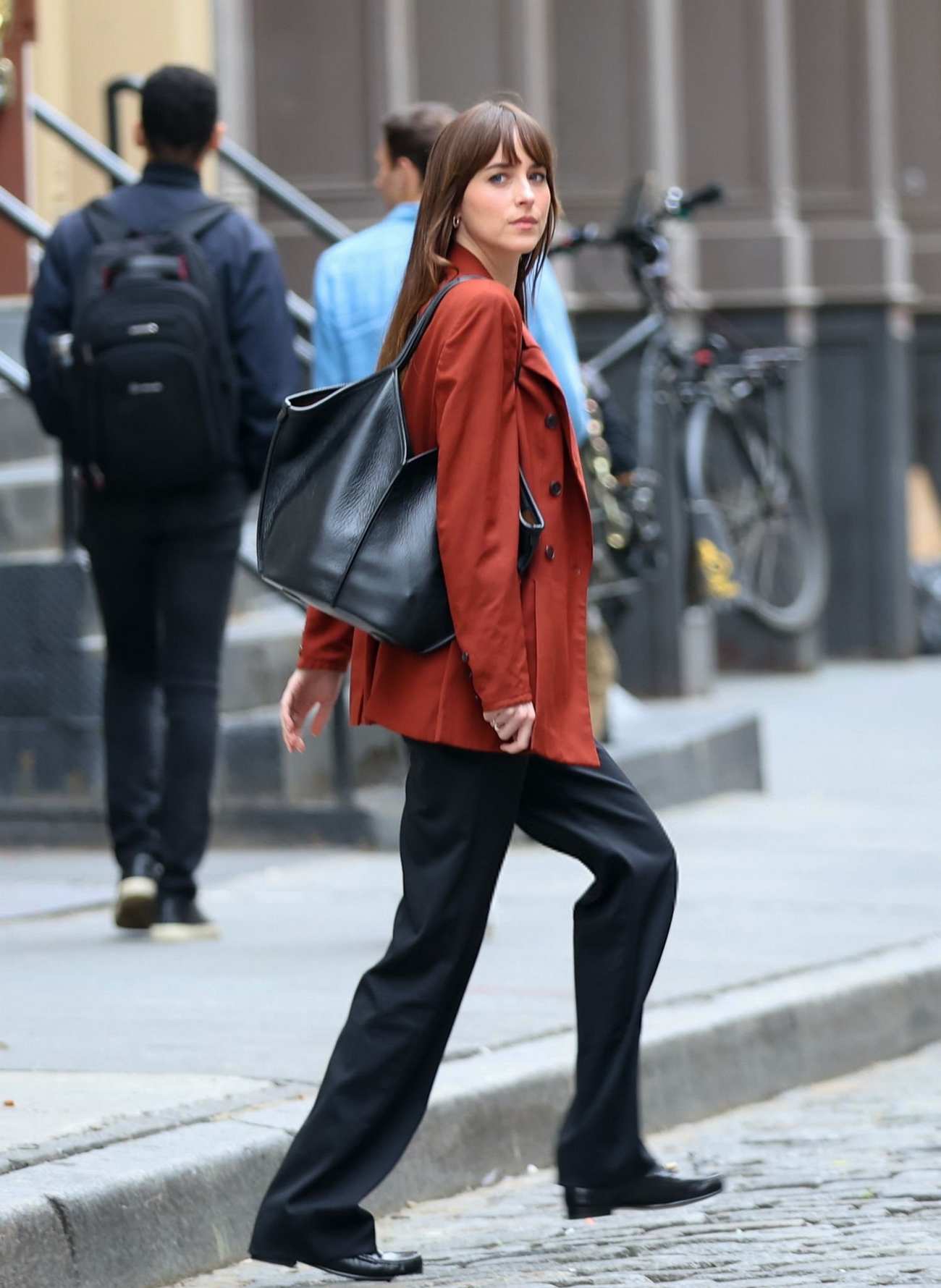 Dakota_Johnson_-_seen_at_the_movie_set_of_the__Materialists__in_New_York_May_162C_2024_37.jpg