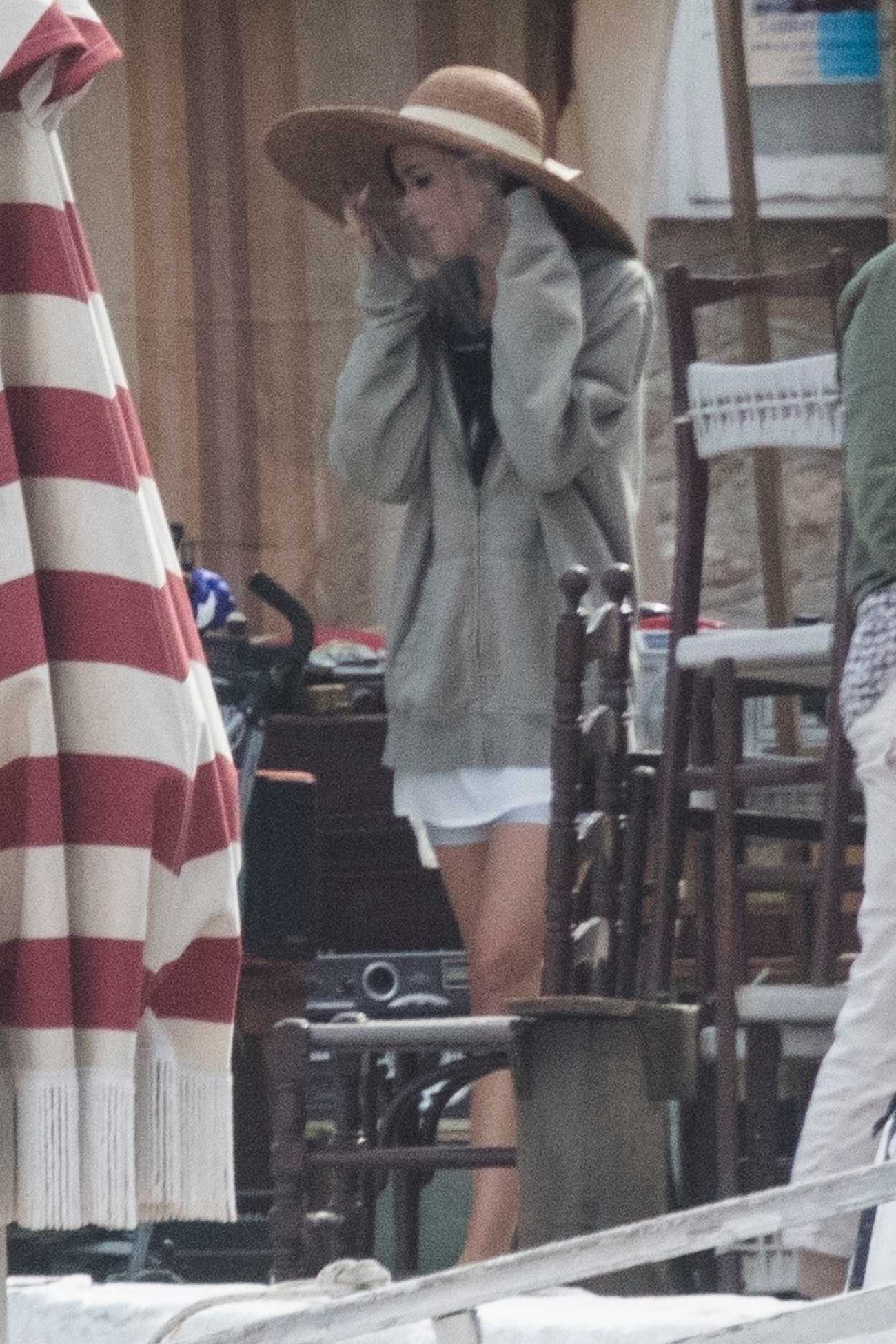 Dakota_Johnson_-_seen_shooting__The_Lost_Daughter__in_Speteses_Island2C_Greece__10202020-10.jpg Dakota_Johnson_-_seen_shooting__The_Lost_Daughter__in_Speteses_Island2C_Greece__10202020-10.jpg
