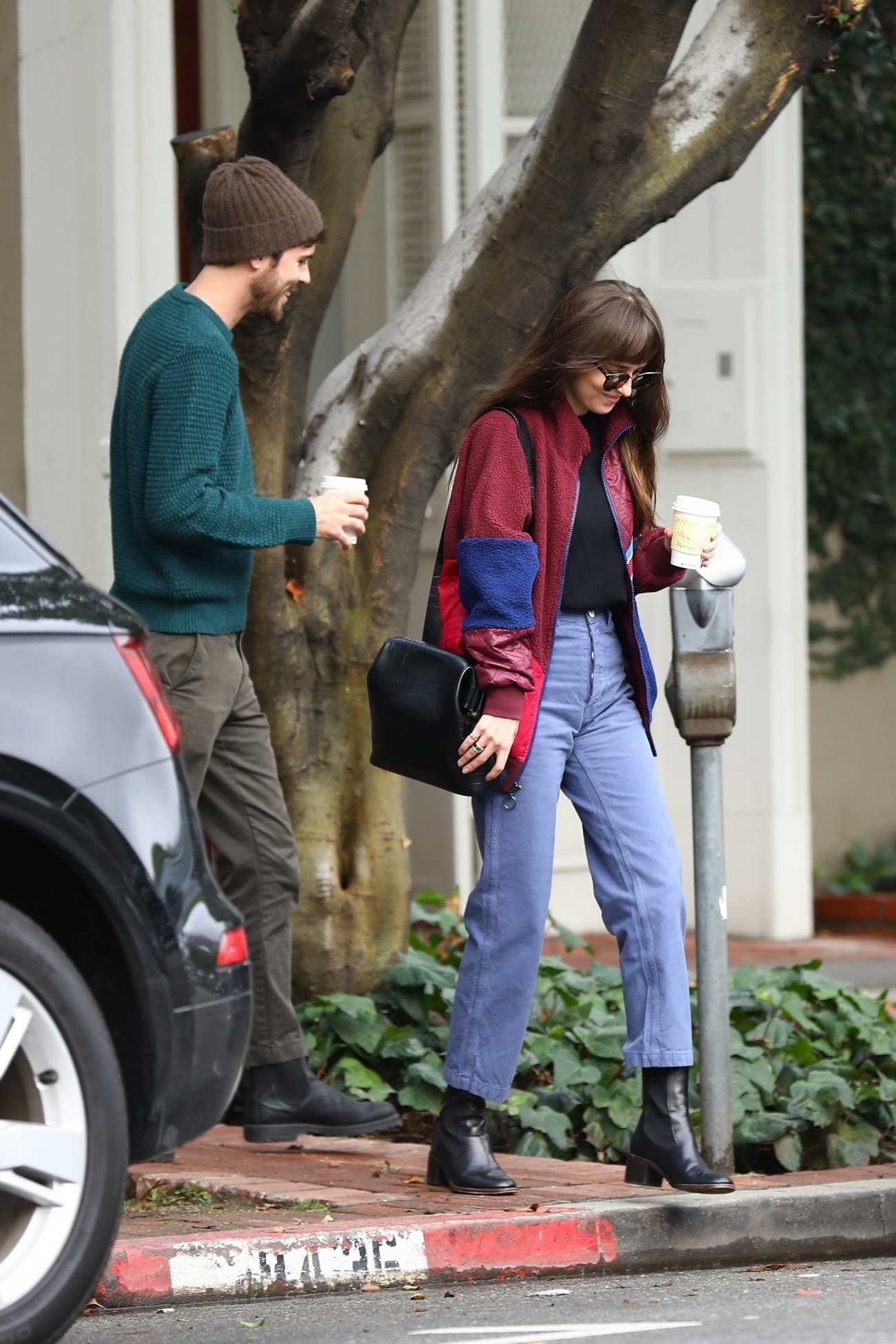 Dakota_Johnson_at_Alfred_Coffee_in_West_Hollywood_28December_042C_201929-02.jpg Dakota_Johnson_at_Alfred_Coffee_in_West_Hollywood_28December_042C_201929-02.jpg