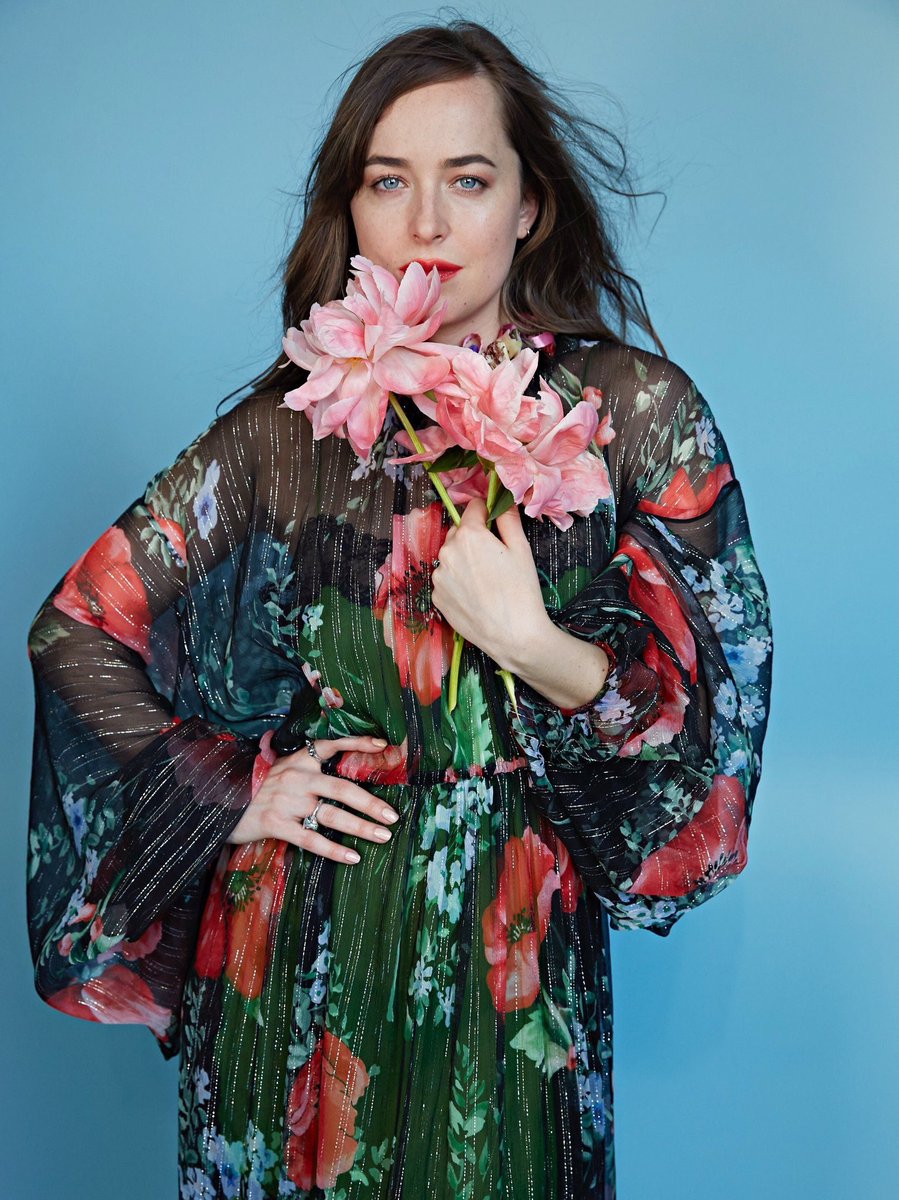 ELLE_2018_-_02.jpg ELLE_2018_-_02.jpg
