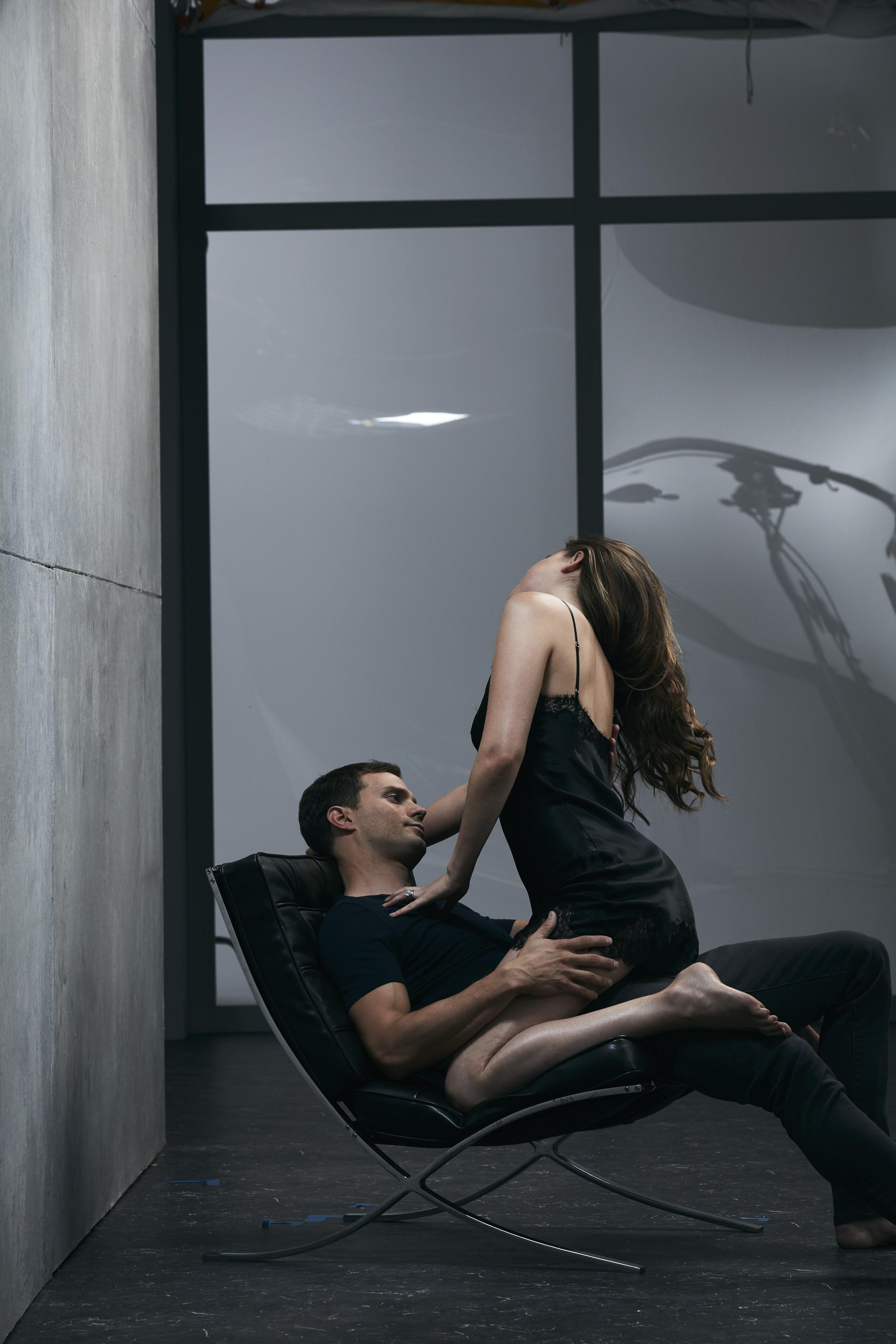 Fifty_Shades_Freed_-_Set_04-483.jpg