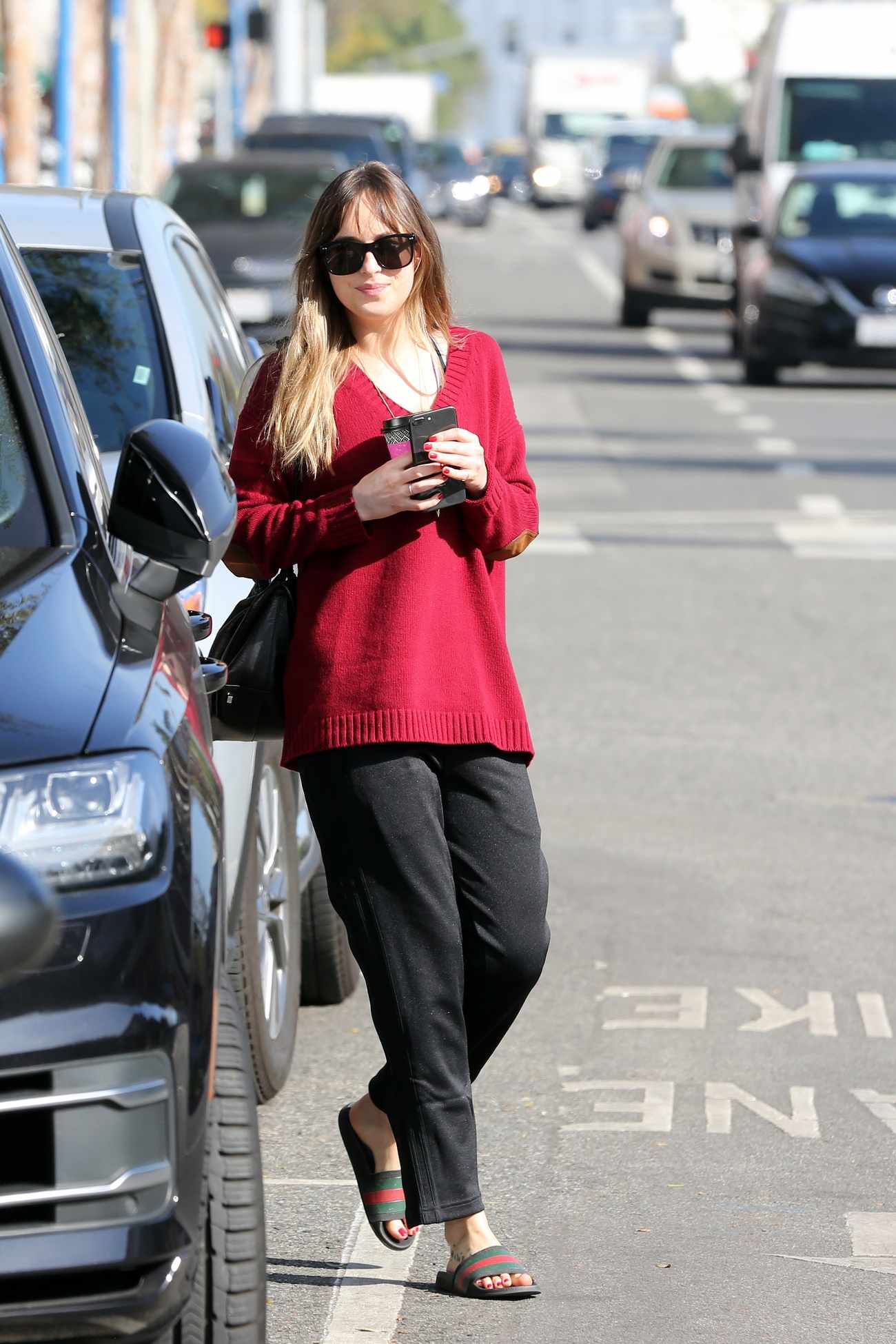 Grabbing_Coffee_with_her_friends_in_CA_-_January_12th00004.jpg Grabbing_Coffee_with_her_friends_in_CA_-_January_12th00004.jpg
