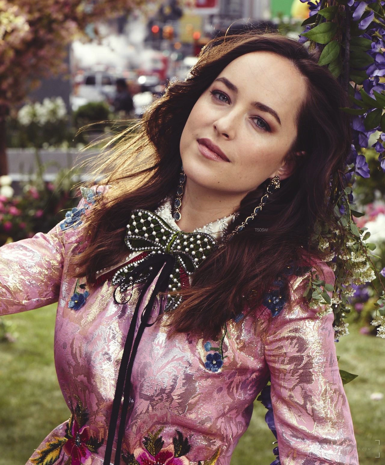 Harper_s_Bazaar_-_09.jpg