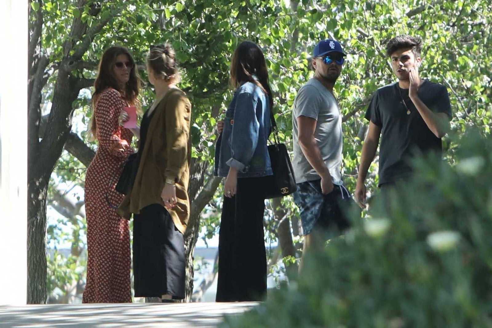 In_Malibu_with_Leonardo_DiCaprio_on_May_13-03.jpg