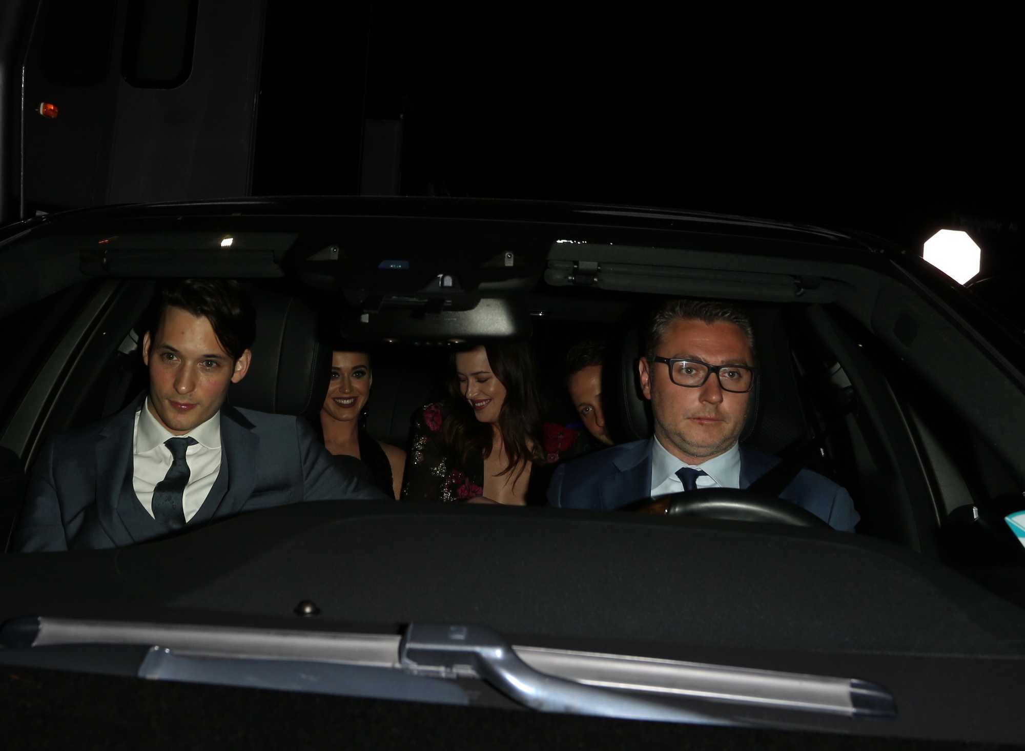 Leaving_Elton_John_s_Birthday_Party_with_Katy_Perry_-_March_25-06.jpg Leaving_Elton_John_s_Birthday_Party_with_Katy_Perry_-_March_25-06.jpg