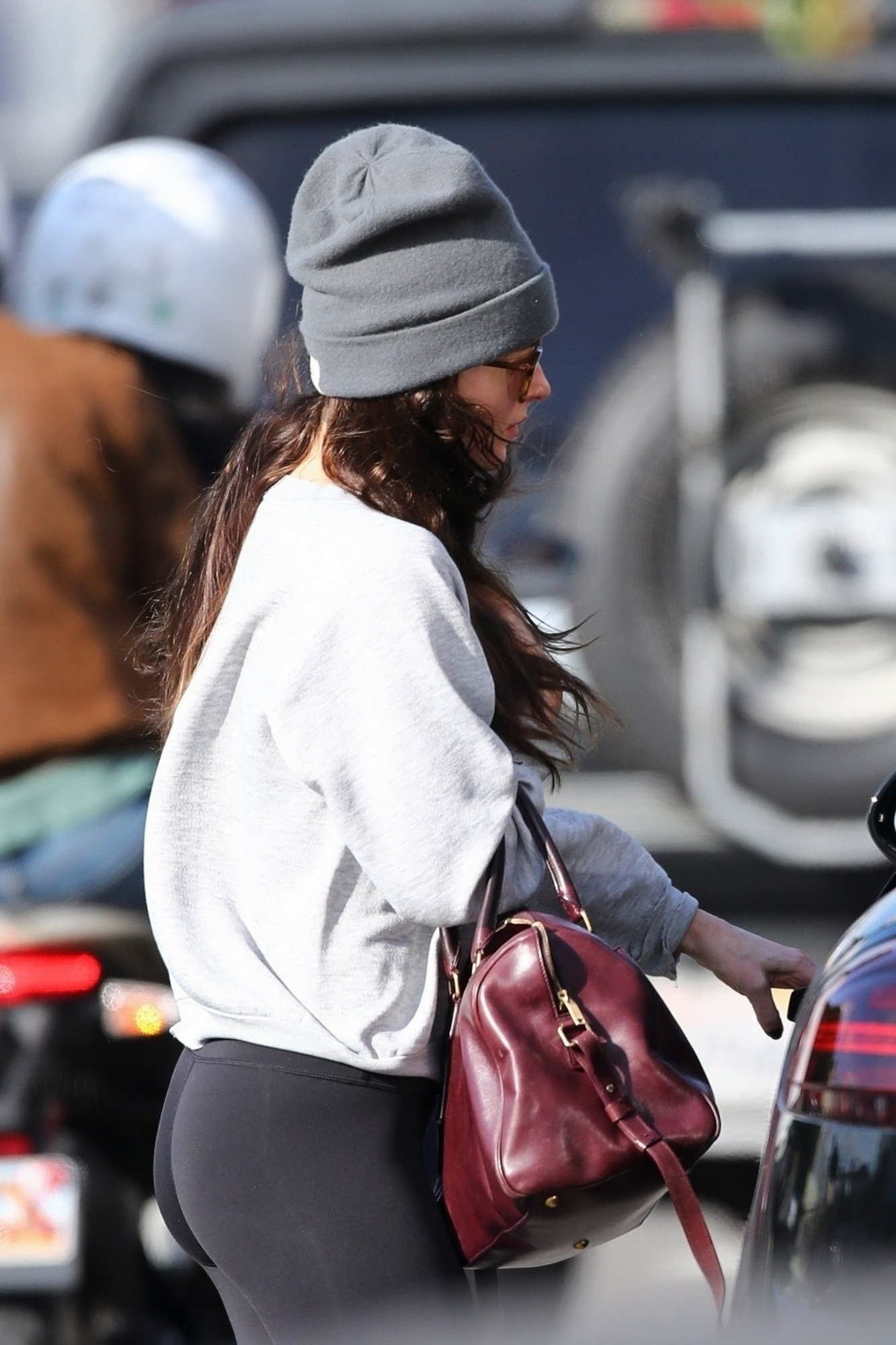 Leaving_Yoga_Class_in_LA_-_January_172.jpg Leaving_Yoga_Class_in_LA_-_January_172.jpg