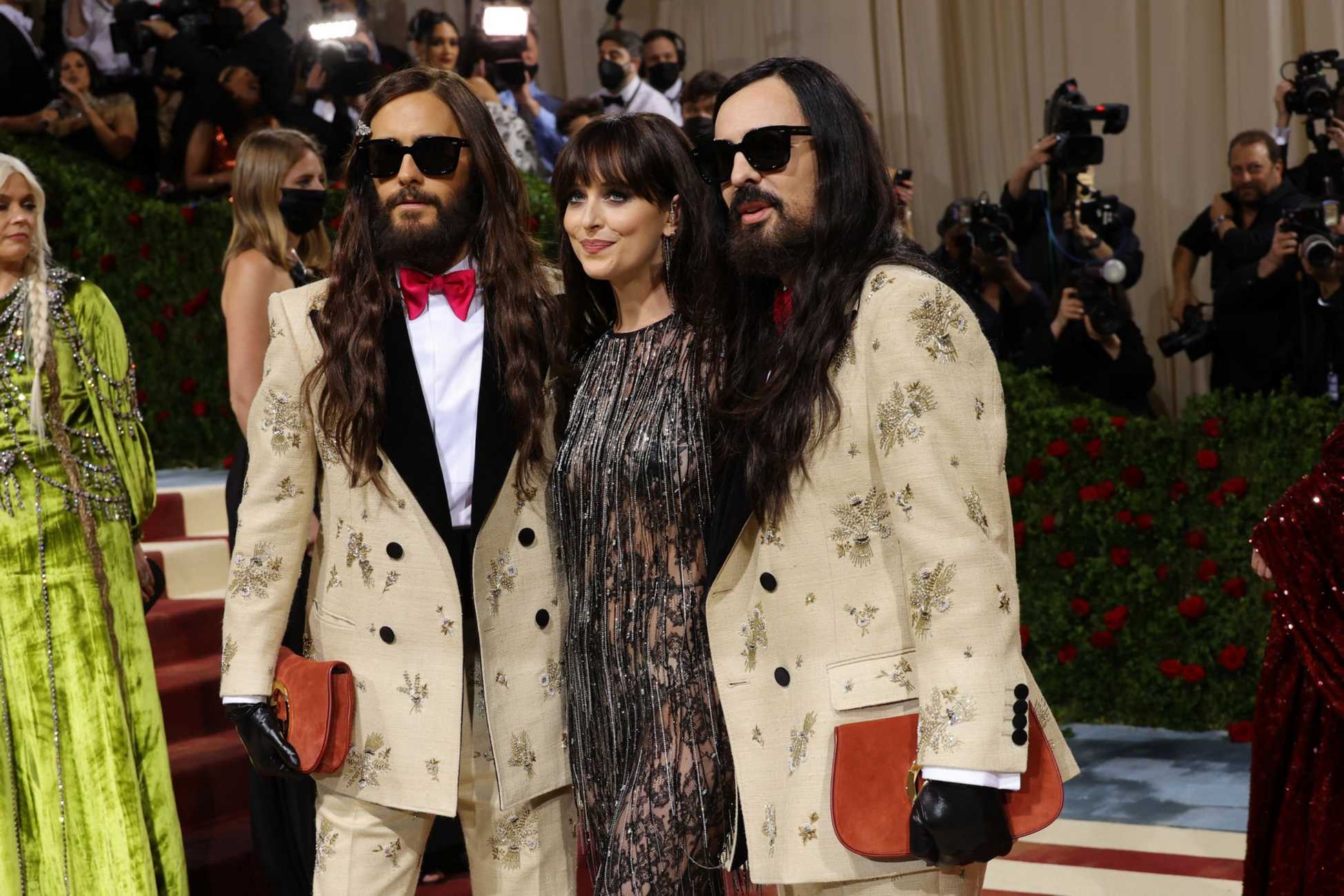 The_2022_Met_Gala_Celebrating_In_America_An_Anthology_of_Fashion_-_Arrivals42.jpg The_2022_Met_Gala_Celebrating_In_America_An_Anthology_of_Fashion_-_Arrivals42.jpg