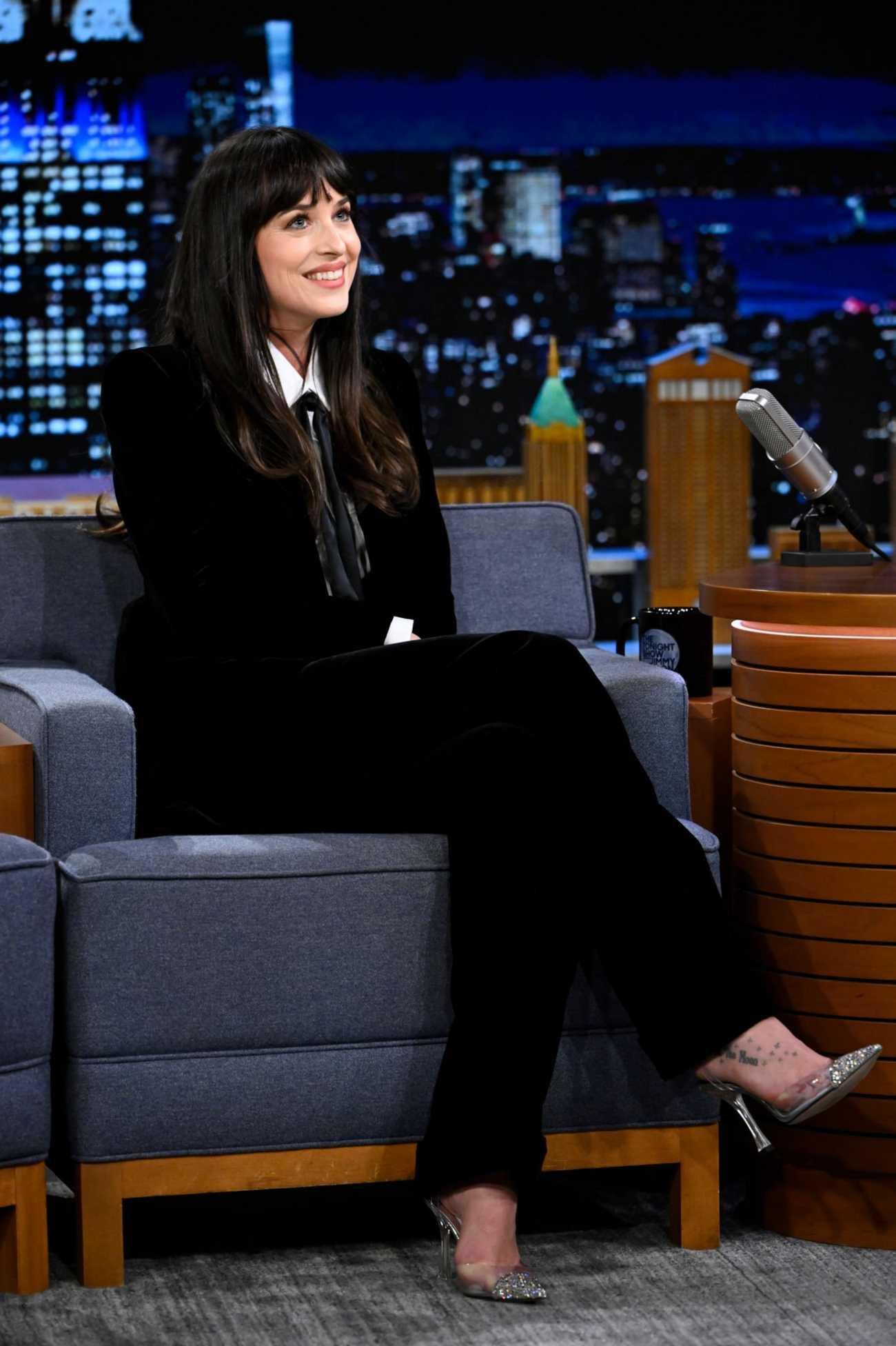 The_Tonight_Show_Starring_Jimmy_Fallon01.jpg The_Tonight_Show_Starring_Jimmy_Fallon01.jpg