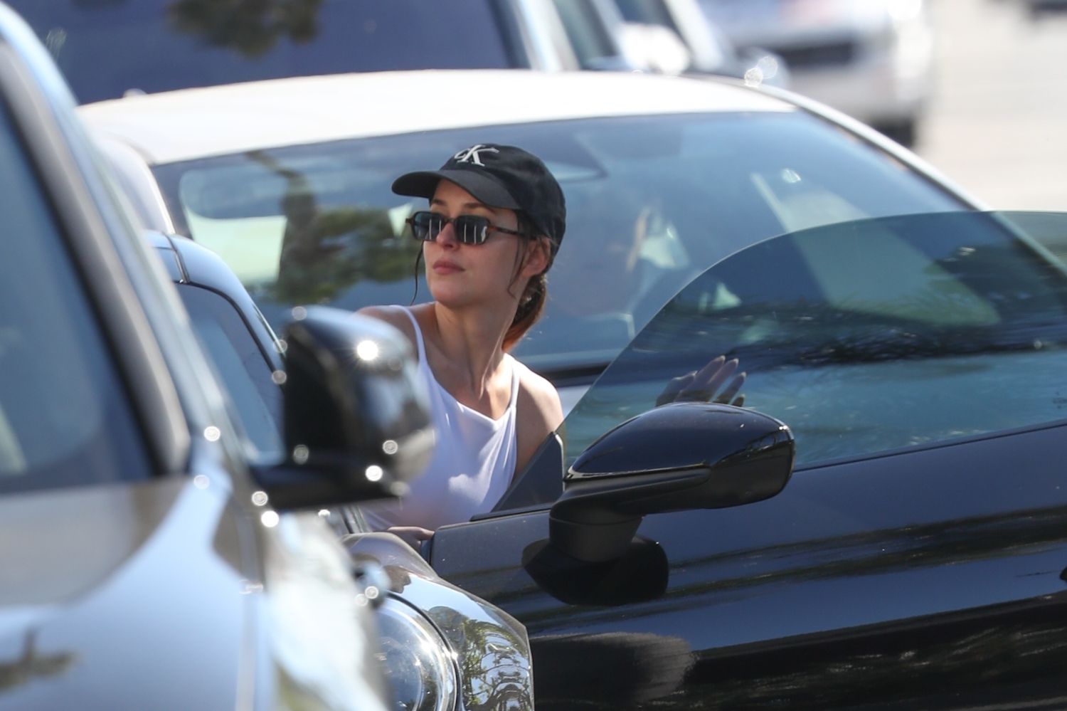 dakota_johnson_-_out_in_los_angeles_-_march_182C_2026_11.jpg dakota_johnson_-_out_in_los_angeles_-_march_182C_2026_11.jpg