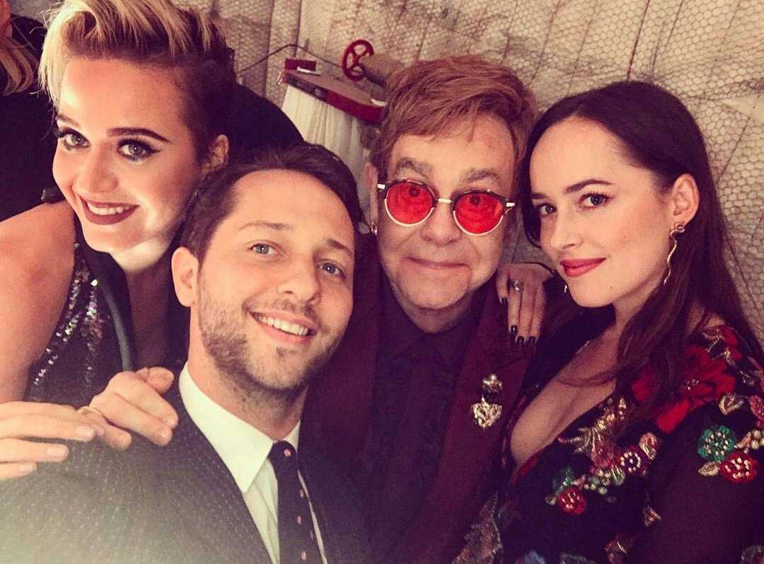 katyperry-dakotajohnson.jpg