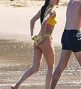 5BMQ5D_Dakota_Johnson___Bikini_in_Malibu_06232024_07.jpg