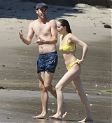 5BMQ5D_Dakota_Johnson___Bikini_in_Malibu_06232024_19.jpg