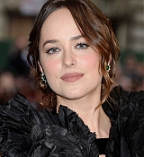 Dakota_Johnson_-_2017_MET_Gala_at_The_Metropolitan_Museum_of_Art_-_May_1-12.jpg