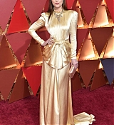 Dakota_Johnson_-_89th_Annual_Academy_Awards_in_Hollywood_02262017-07.jpg