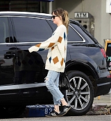 Dakota_Johnson_-_In_LA_on_January_172C_2018-03.jpg