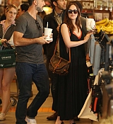 Dakota_Johnson_-_In_Los_Angeles_on_March_19-15.jpg