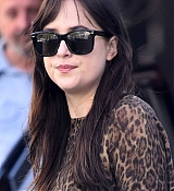 Filename=Dakota_Johnson_-_In_NYC_on_October_2-06.jpg
Filesize=307KiB
Dimensions=1800x2690
Date added=Oct 04, 2017 Dakota_Johnson_-_In_NYC_on_October_2-06.jpg
