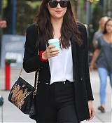 Dakota_Johnson_-_In_NYC_on_October_5-11.jpg