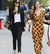 Filename=Dakota_Johnson_-_In_NYC_on_October_5-12.jpg
Filesize=292KiB
Dimensions=1800x2638
Date added=Oct 07, 2017 Dakota_Johnson_-_In_NYC_on_October_5-12.jpg