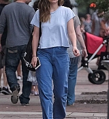 Dakota_Johnson_-_In_Savannah2C_GA_on_July_16-13.jpg