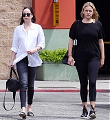 Dakota_Johnson_-_In_West_Hollywood_on_April_17-07.jpg