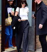 Filename=Dakota_Johnson_-_Out_in_New_York_0427202305.jpg
Filesize=187KiB
Dimensions=1300x1851
Date added=Apr 29, 2023 Dakota_Johnson_-_Out_in_New_York_0427202305.jpg
