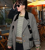Dakota_Johnson_-_Out_in_New_York_0429202303.jpg